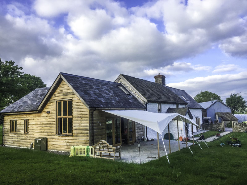 Bespoke Curvy Outdoor Covered Space